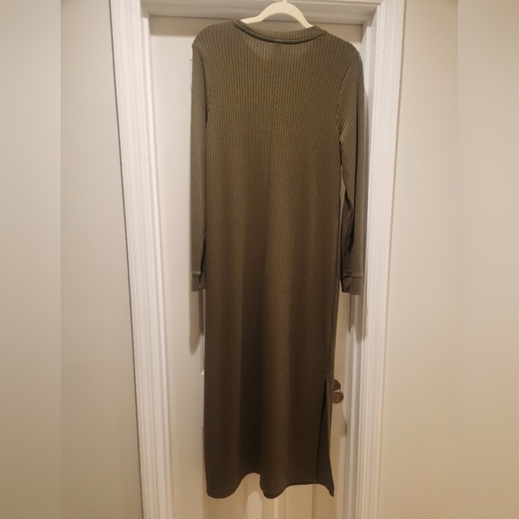 Old Navy olive green ribbed long sleeve Midi dress. Large - Picture 2 of 4